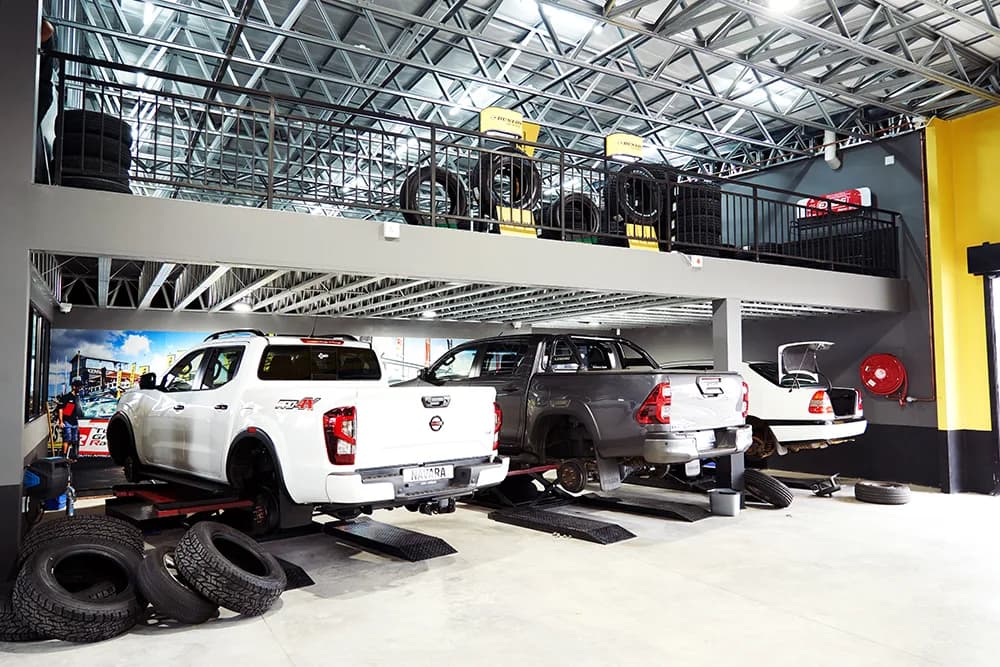 Dunlop Retail and Technical Centre (Westville) in Westville