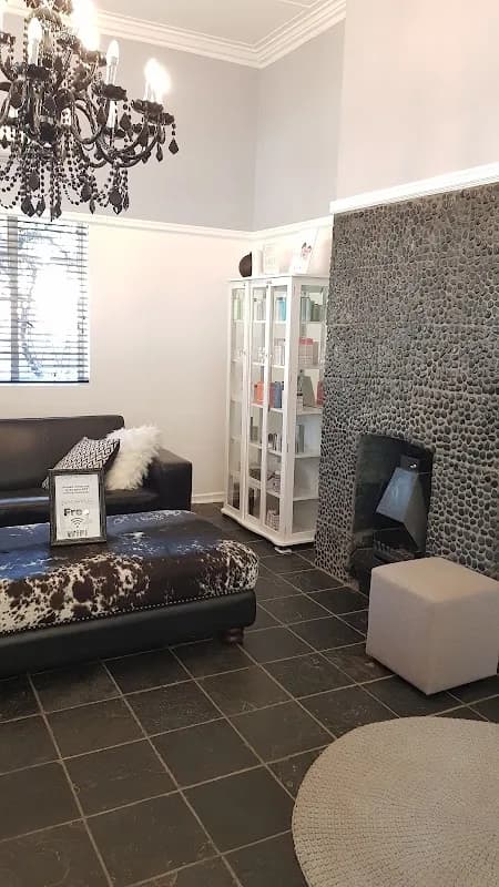 Esthetiques in Monument Heights