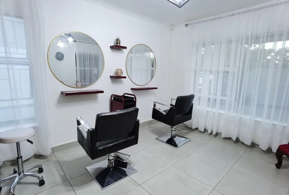 Entourage Hair And Beauty Studio in Silverton
