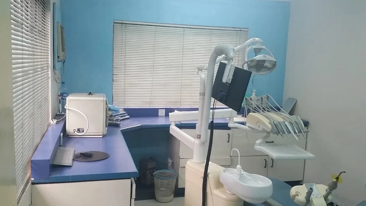 Degason Dental Clinic in Falomo