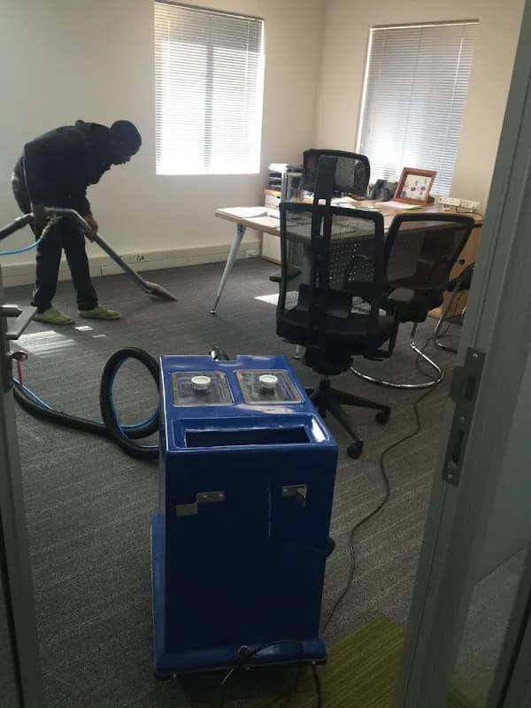 Sparkle Cleaning Solutions in Waterfall