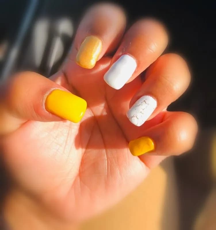 Bron's Beauty Spa in Tokai