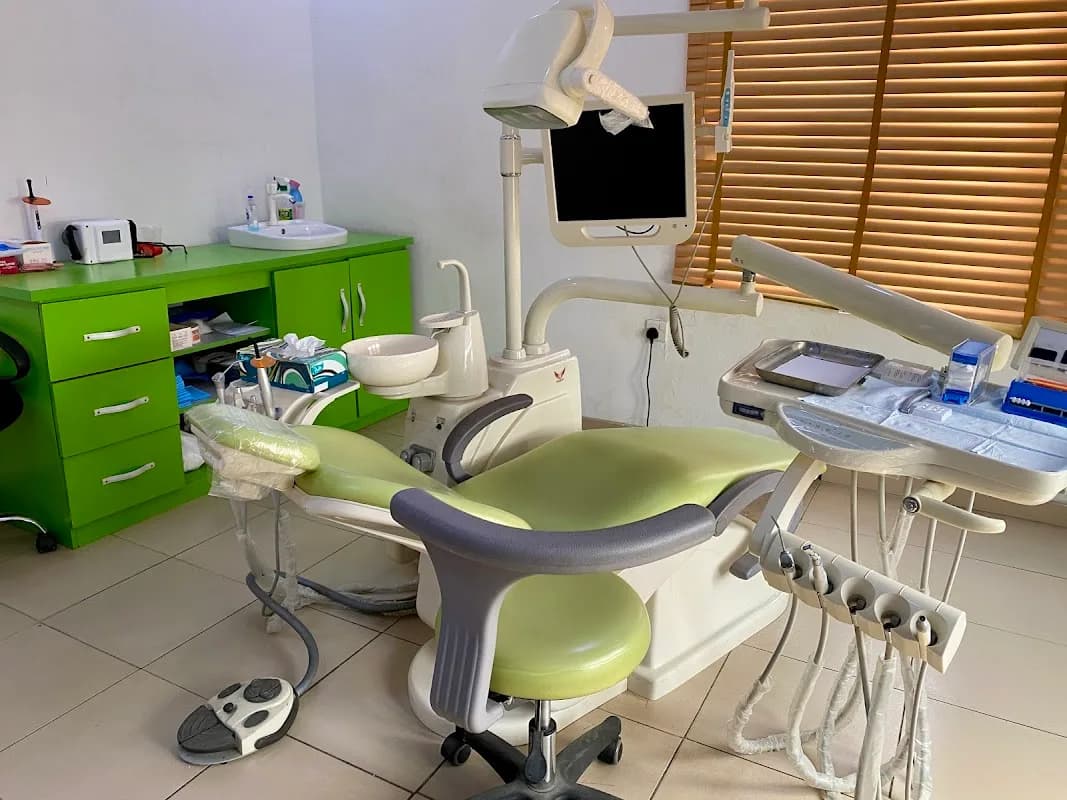Blanche Dental Clinic Ikeja in Agidingbi