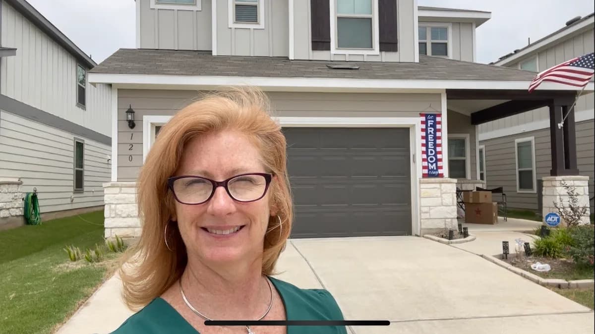 Stephanie Nold, Real Estate Agent in Round Rock / Cedar Park