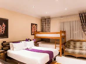 EKUTHULENI GUEST HOUSE in Soweto