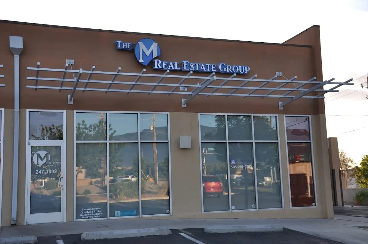 The M Real Estate Group in Uptown / Journal Center