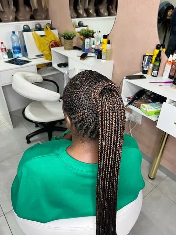 Blackcandy Braids mobile salon in Johannesburg CBD