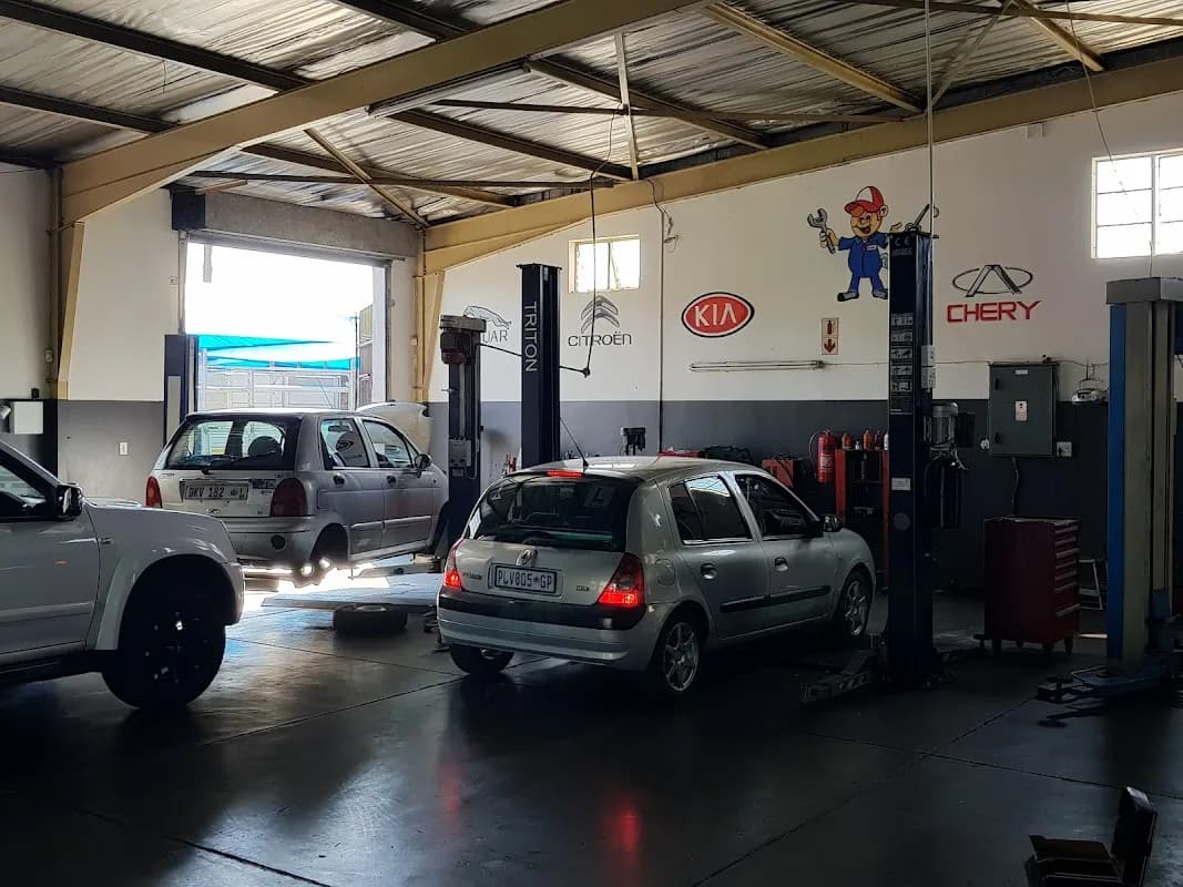 Kredi-Car Auto Clinic in Bendor