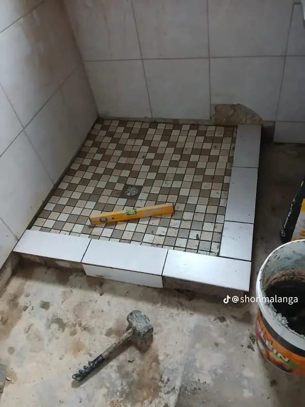 Zwide plumber in Pinetown CBD