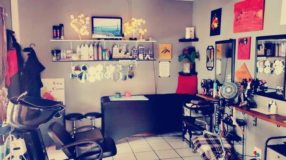 Little Corner home salon in Arboretum