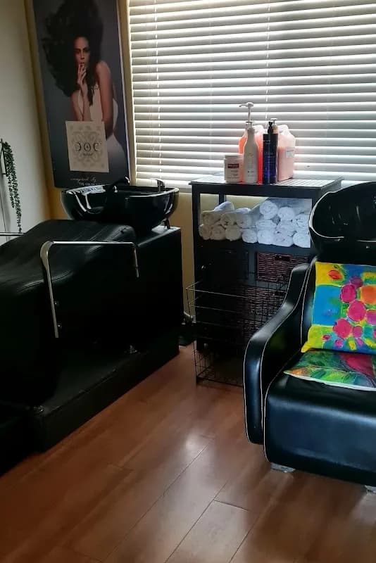 HAIR BAR in Kenilworth