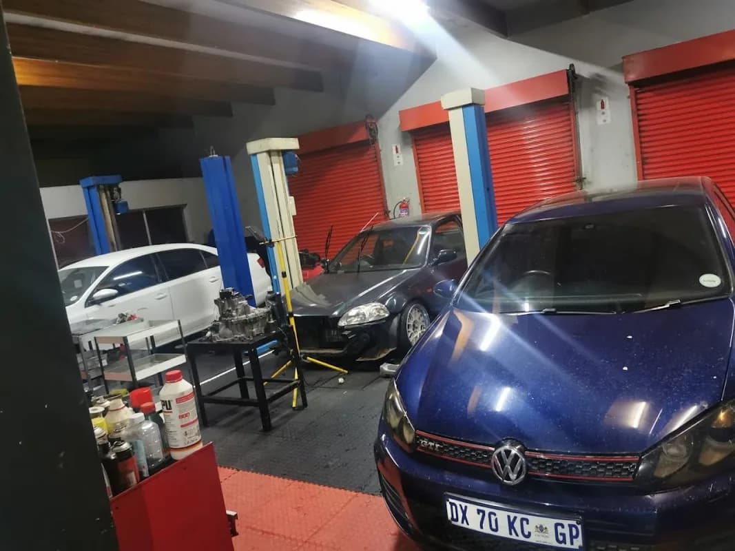 AUTO-TECH SERVICE CENTRE PTY LTD in Boksburg CBD