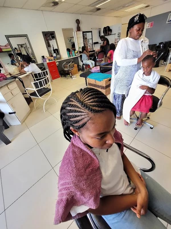 KHULIY S HAIR BEAUTY STUDIO in Springs