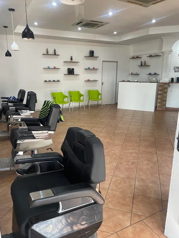 Lynnwood Barber Shop in Lynnwood