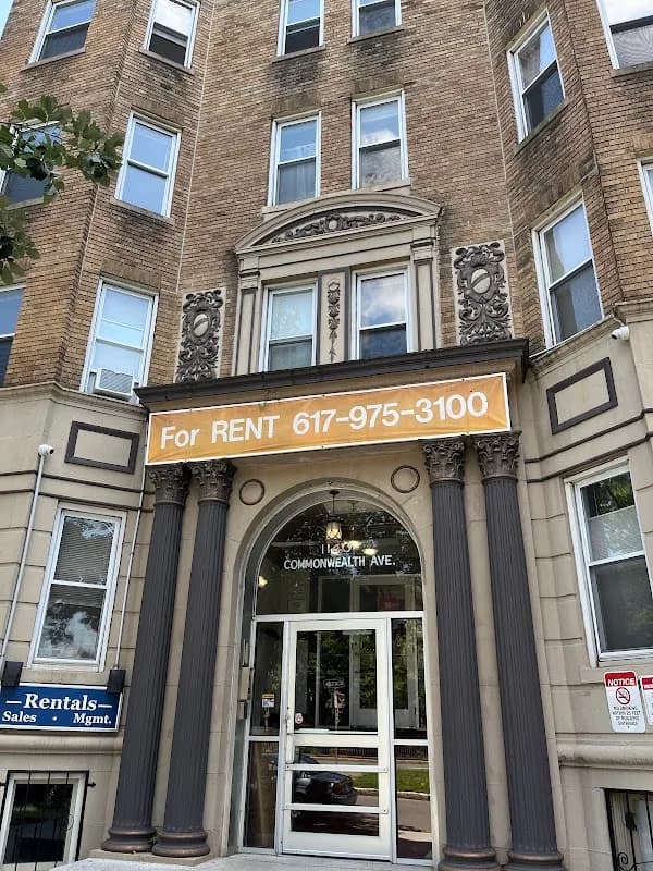 Uptown Realty in Somerville / Allston