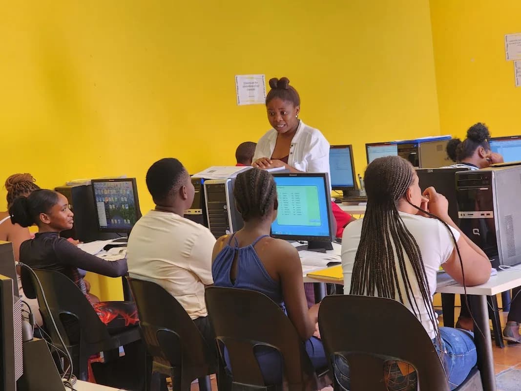 Avuxeni Computer Academy BRITS in Brits Central