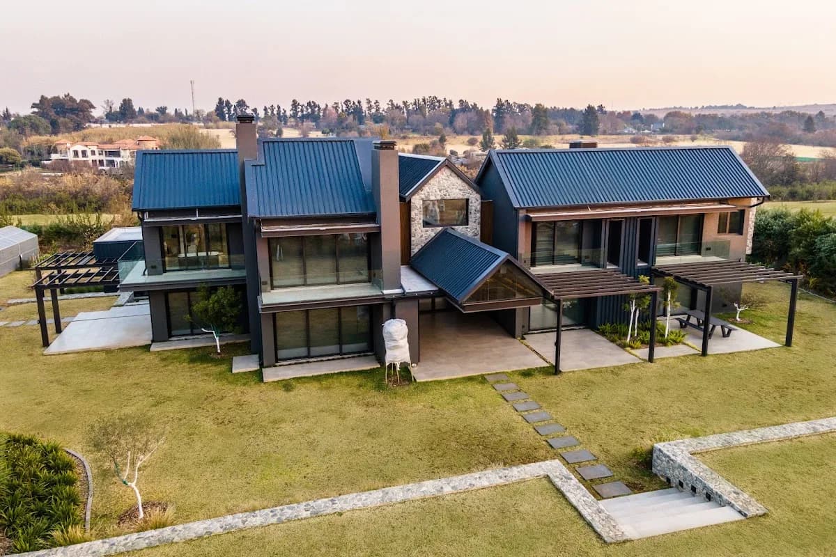 Global Roofing Solutions (Pty) Ltd in Lakefield