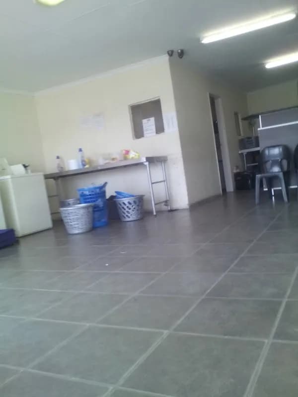 Munei Laundry & Dry Clean in Strathavon
