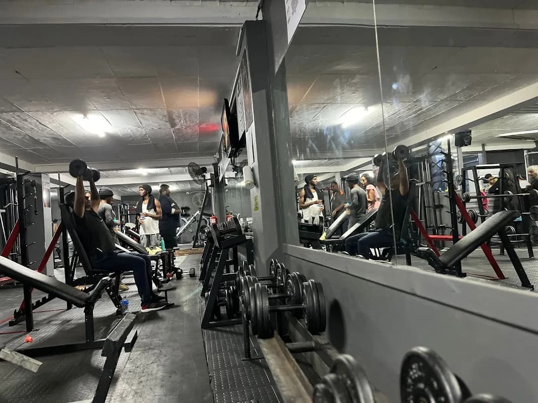 R20 Gym in Chatsworth