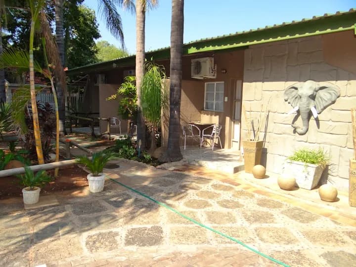Lephalale Guest House in Lephalale CBD