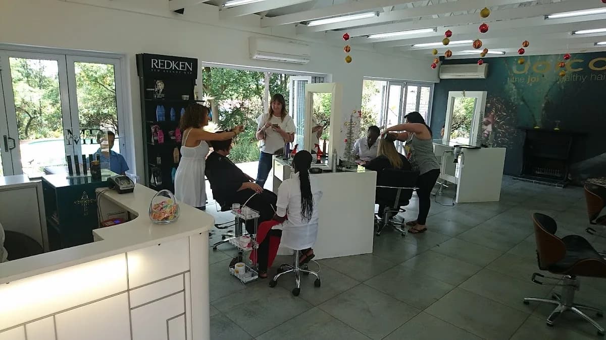 Hair 90° Emporium in Waterkloof