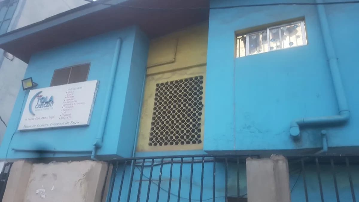 TOLA CRESCENT MEDICAL CENTRE in Shomolu