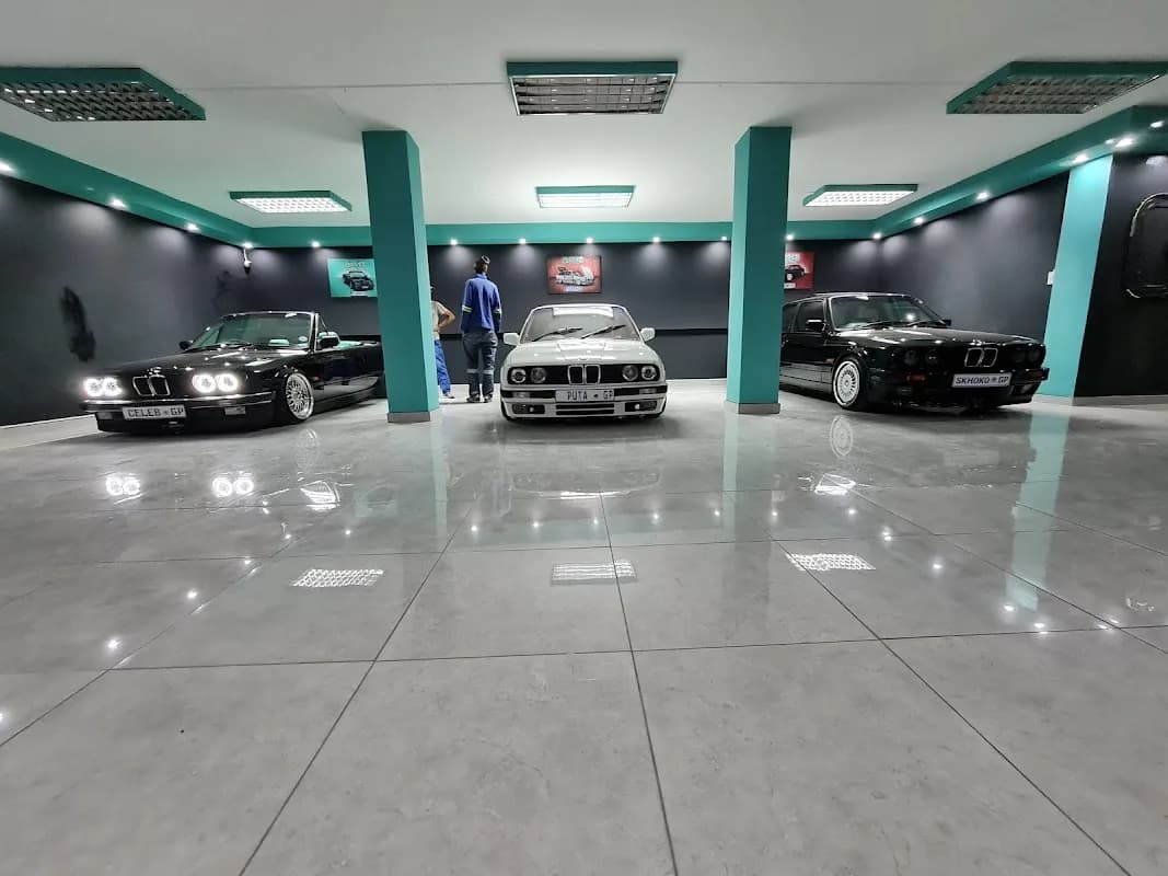 Chicano's Customs in Kramerville