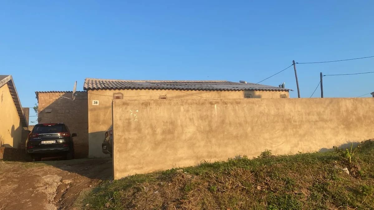 Khanyakahle Farming And Trading & Oli's Internet Cafe in Umlazi