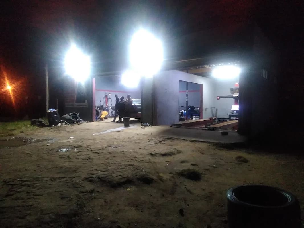 HABILE PITSTOP ALIGNMENT AND TYRE WORKSHOP in Madadeni