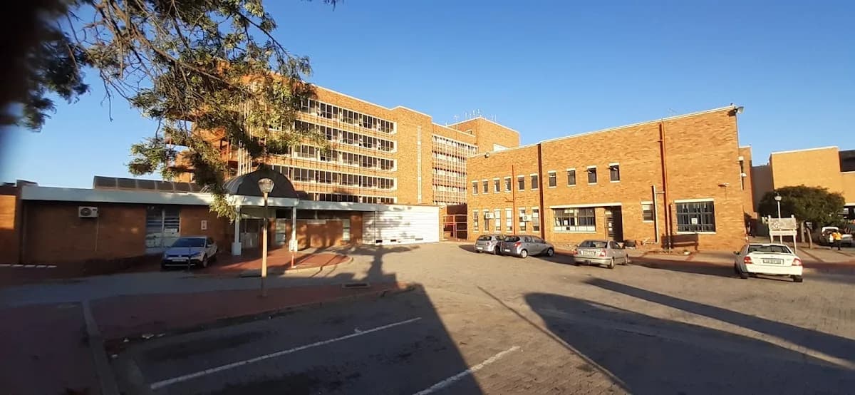 Livingstone Hospital in Gqeberha CBD