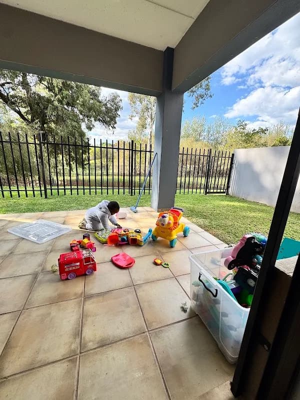 Earth Zone Properties in Roodepoort