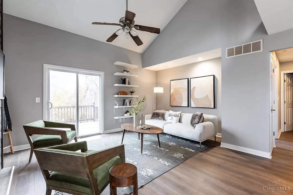 Austin Real Estate Company in Downtown / 6th Street