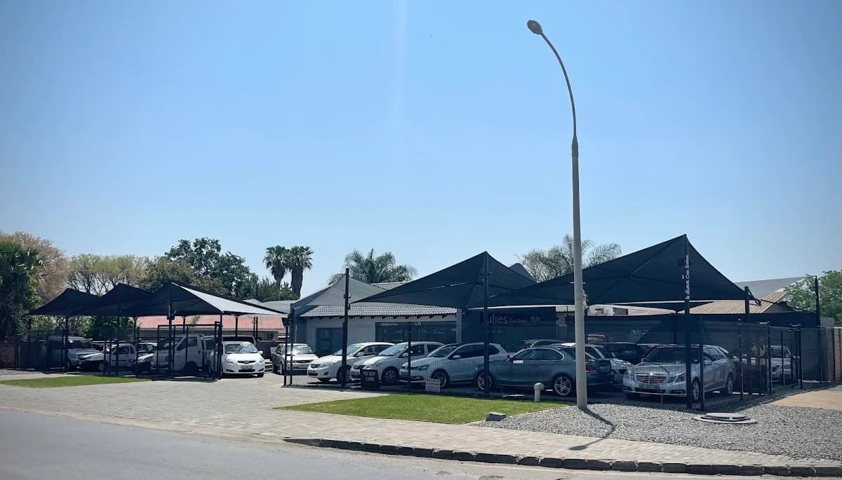 Julies Cars Sales in Tlhabane