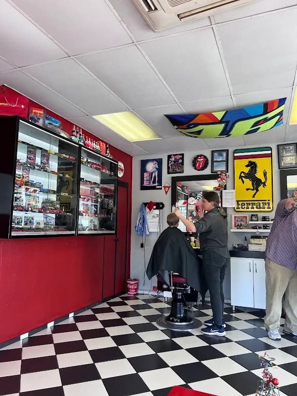 MO's Barber Shop in Mamelodi