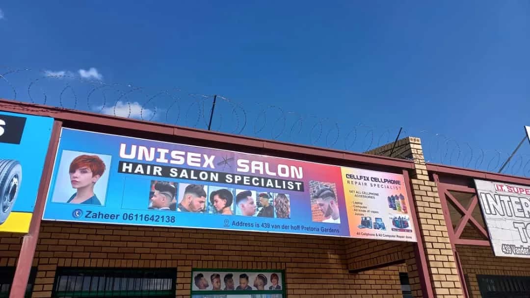 UNISEX HAIR SALON SPECIALIST & CELLPHONE REPAIR/ACCESSORIES in The Moot