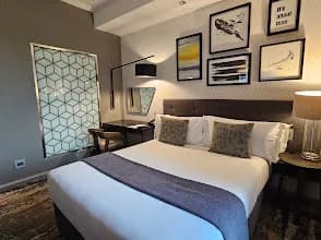 Time Square Hotel in Faerie Glen