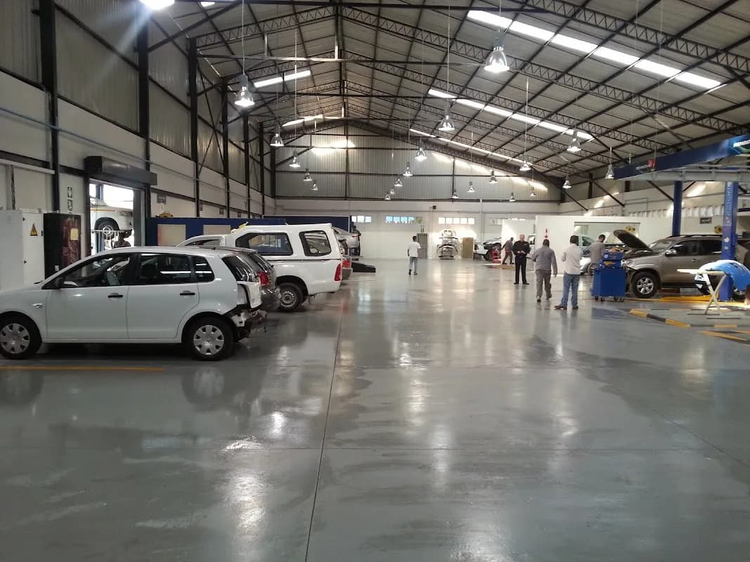 Dino's Auto Body Repairs in Germiston