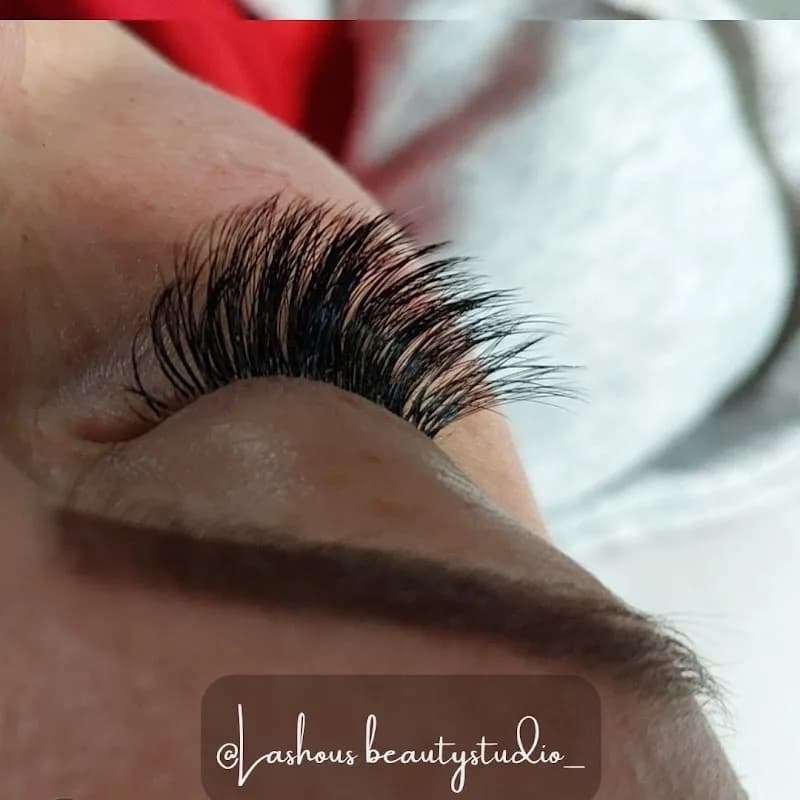 Lashous beauty studio and lash supplies in Benoni CBD