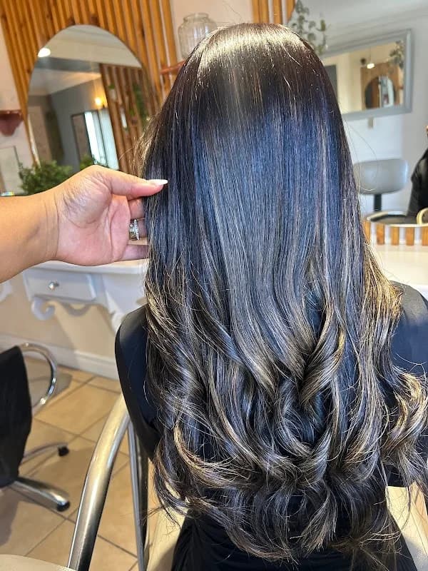 REEVA Hair & Beauty Salon in Mitchells Plain