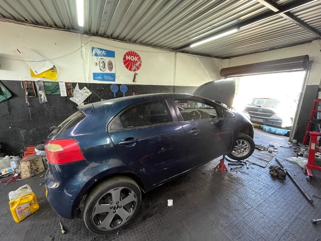 Chissaru Auto Service in Roodepoort