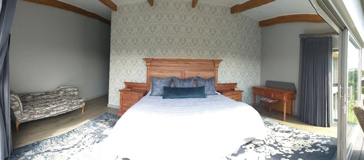 Daisy Blue Design in George South