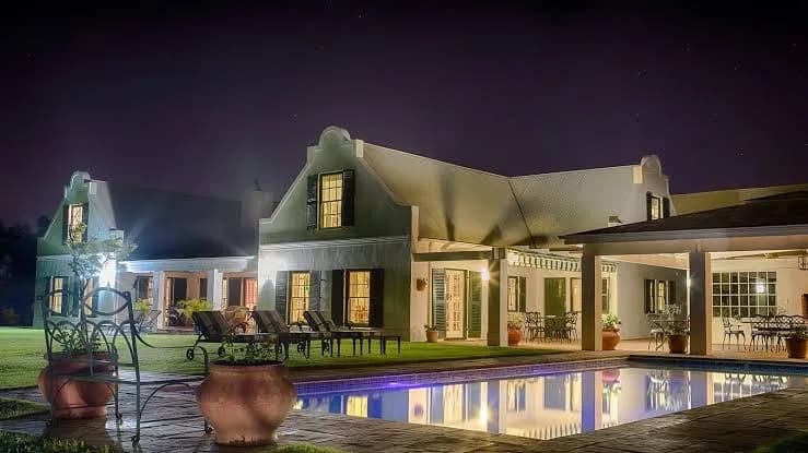 Sanddrif Stellenbosch Guest Farm in Kayamandi