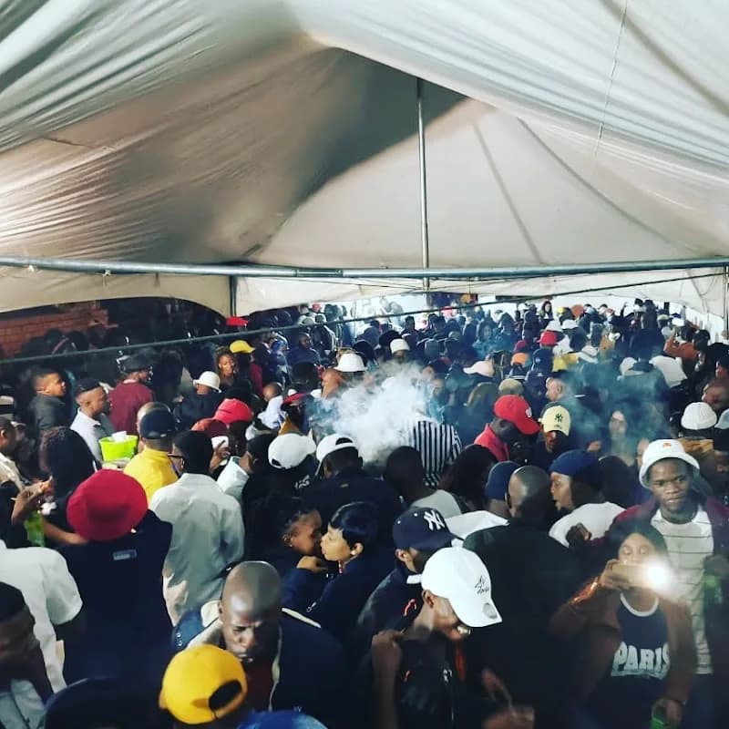 Music And Hubbly Sundays in Esther Park
