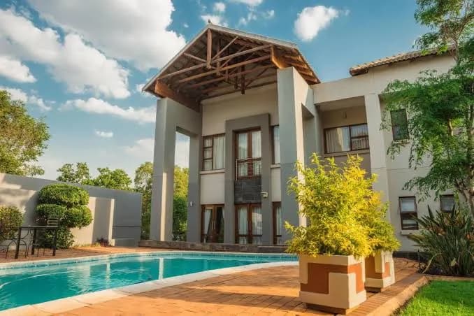 Tamboti Lodge in Mamelodi
