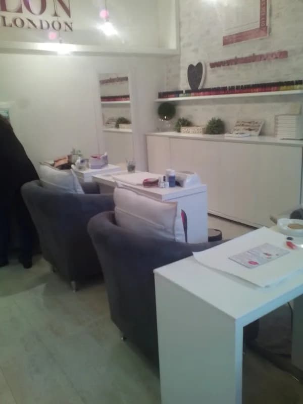 Miss Salon London in Morningside