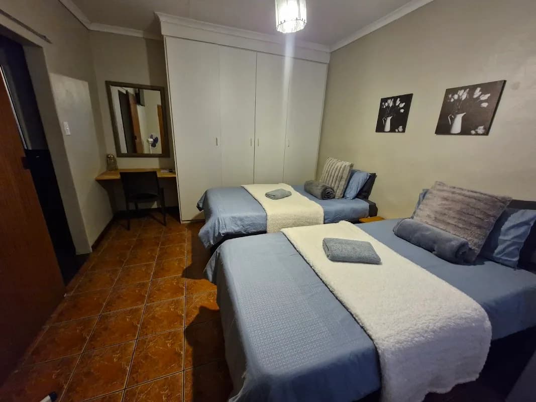 InHimwe guesthouse in Flora Park