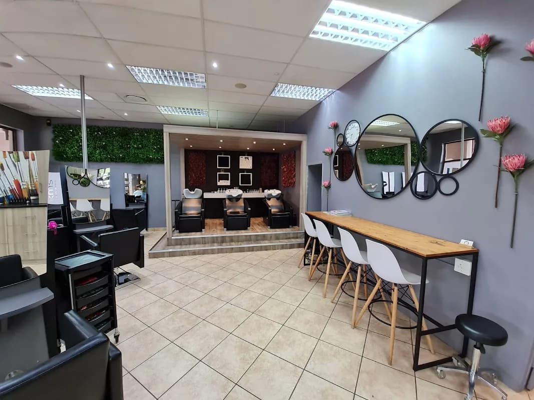 Gorgeous Hair Salon in Midfield Estate