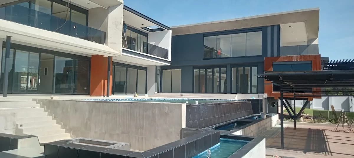 Sydney Court in Boksburg CBD