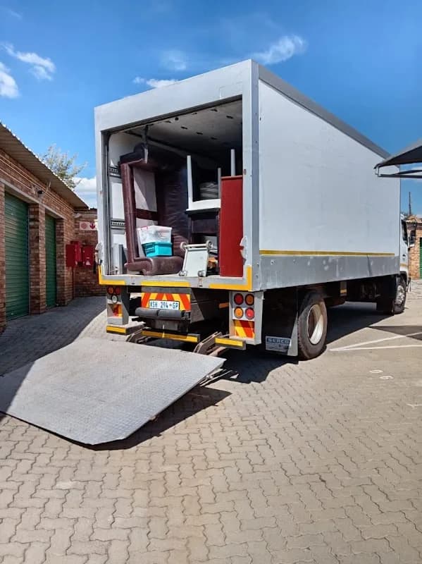Zimuto transport in The Moot