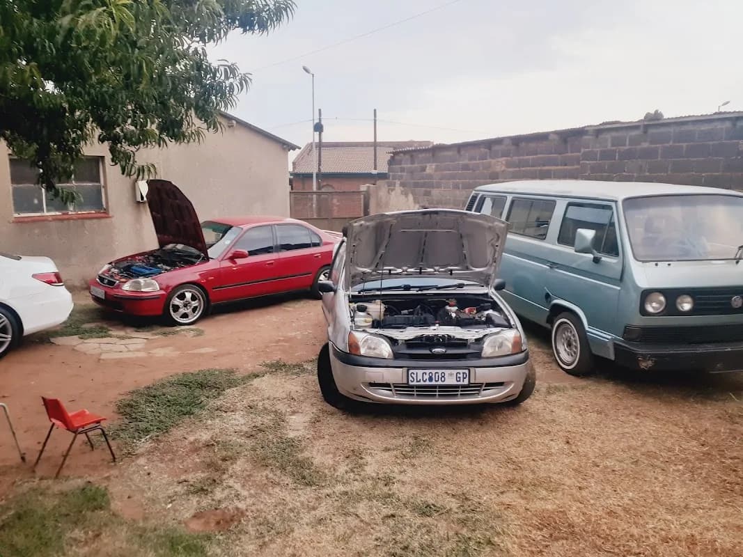Tanko Suspension service center in Pimville